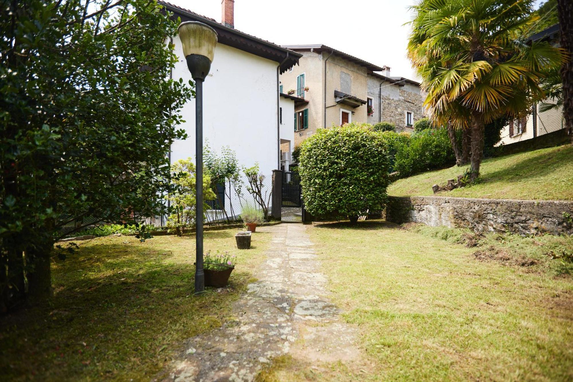 Villa Di Paese - Splendida Vista Lago Maggiore Oggebio エクステリア 写真