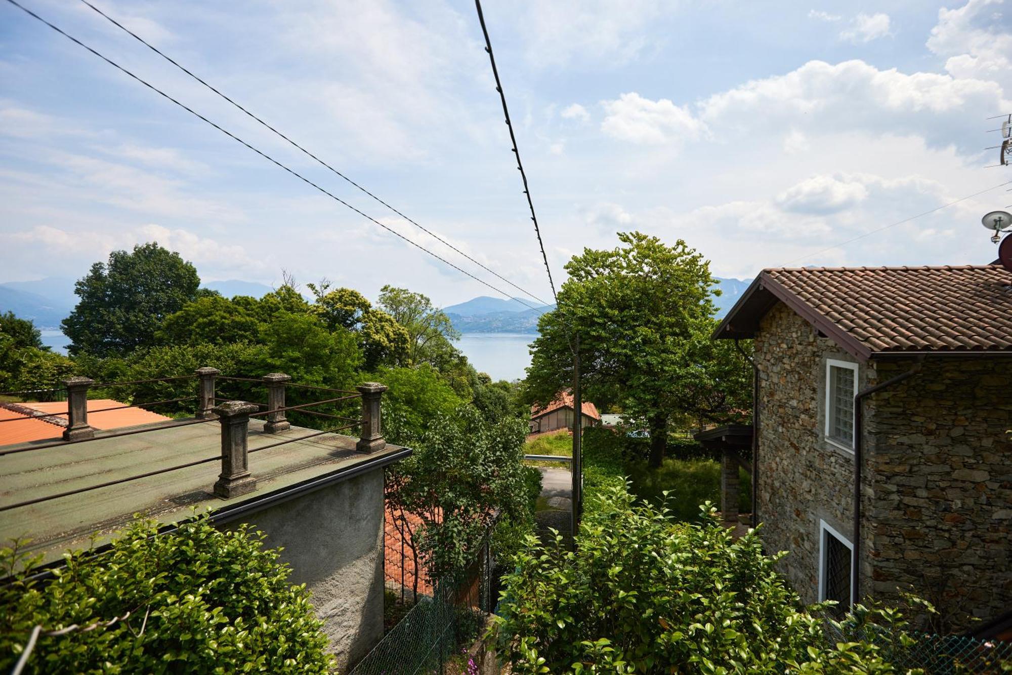 Villa Di Paese - Splendida Vista Lago Maggiore Oggebio エクステリア 写真