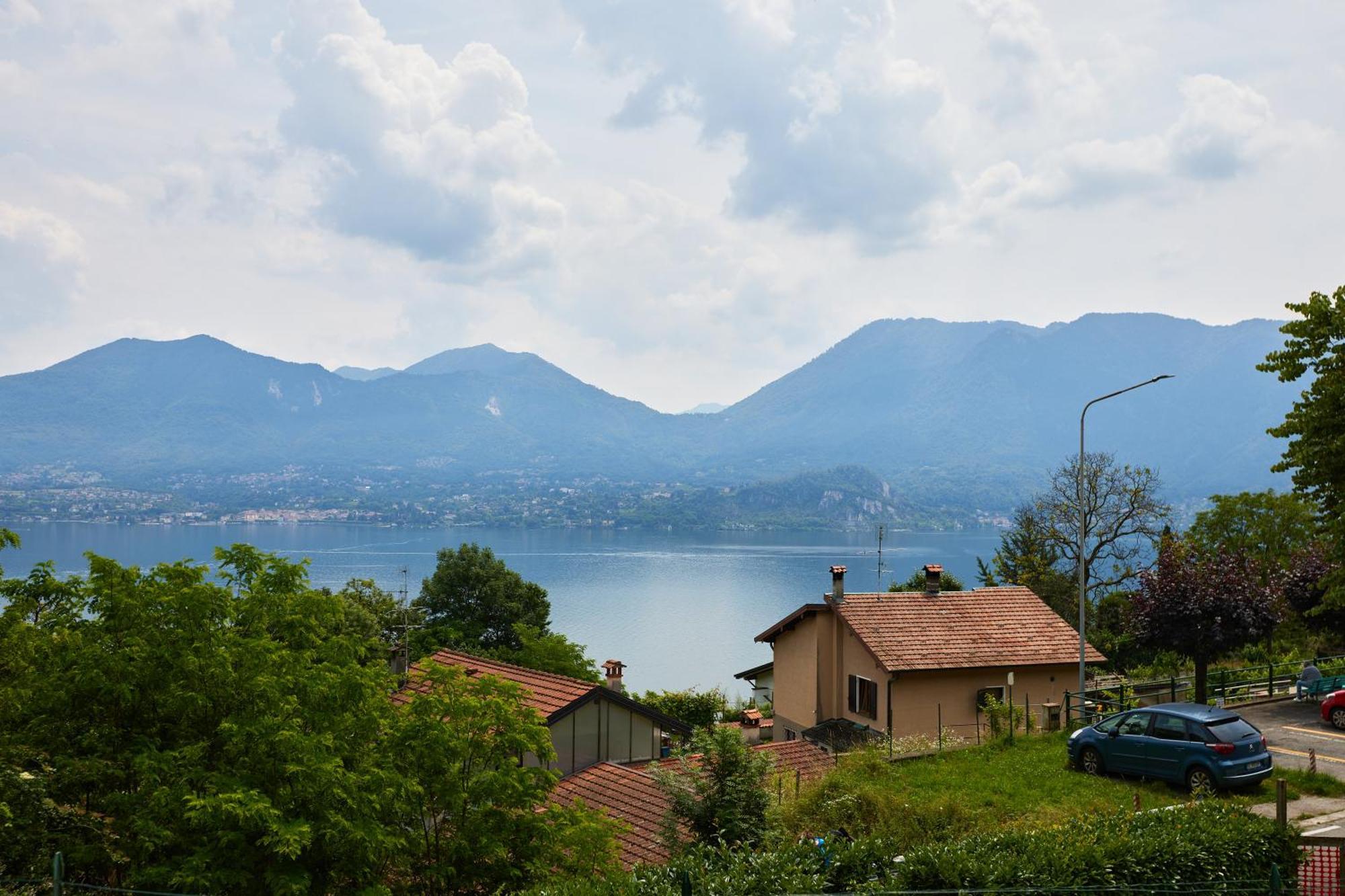 Villa Di Paese - Splendida Vista Lago Maggiore Oggebio エクステリア 写真