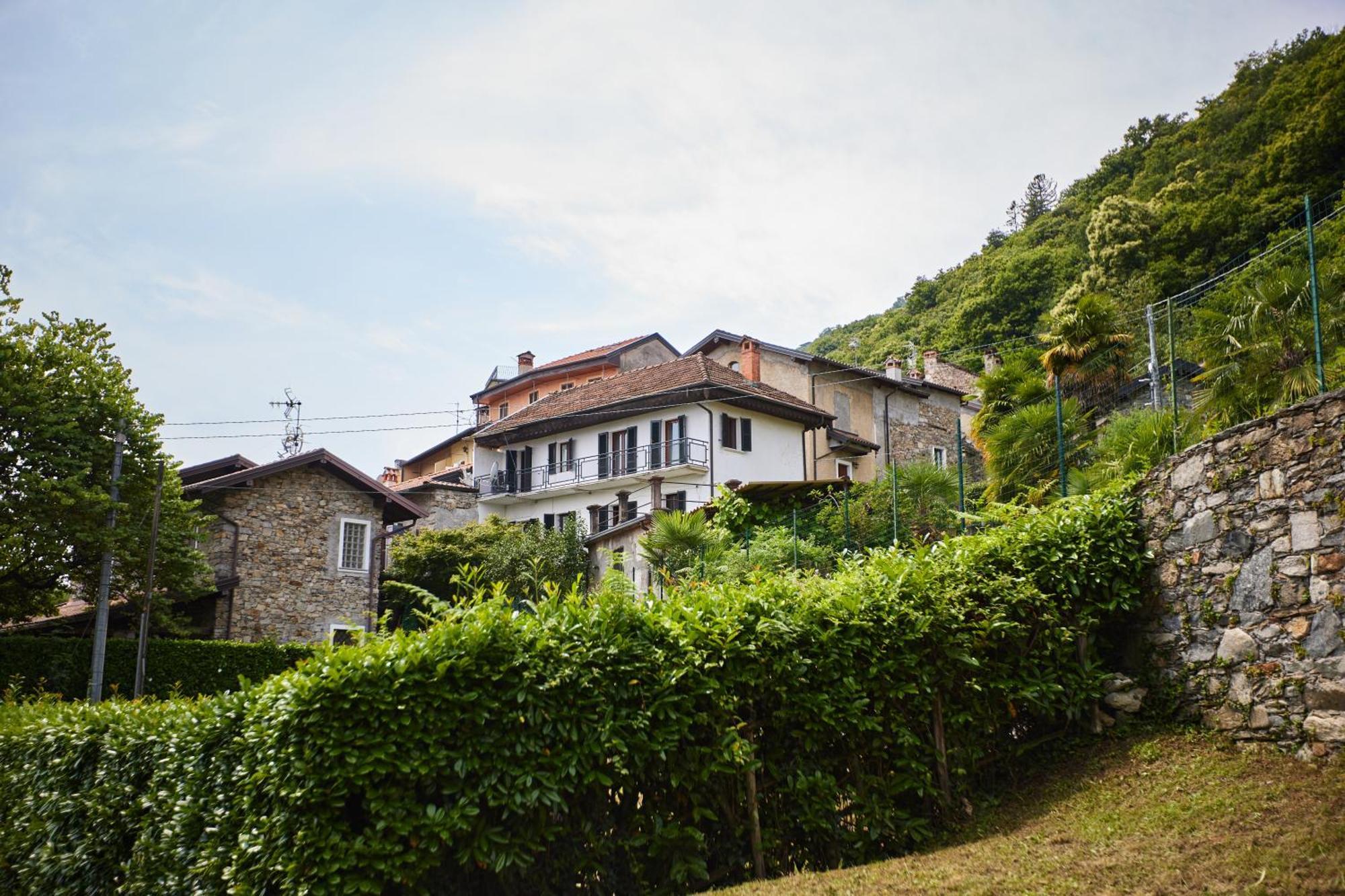 Villa Di Paese - Splendida Vista Lago Maggiore Oggebio エクステリア 写真
